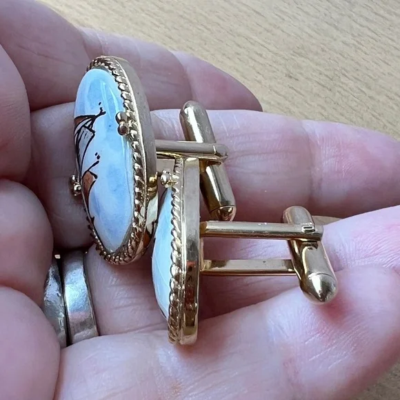 VINTAGE LARGE CERAMIC PAINTING BOATS SAILING NAUTICAL THEME CUFFLINKS UNUSUAL